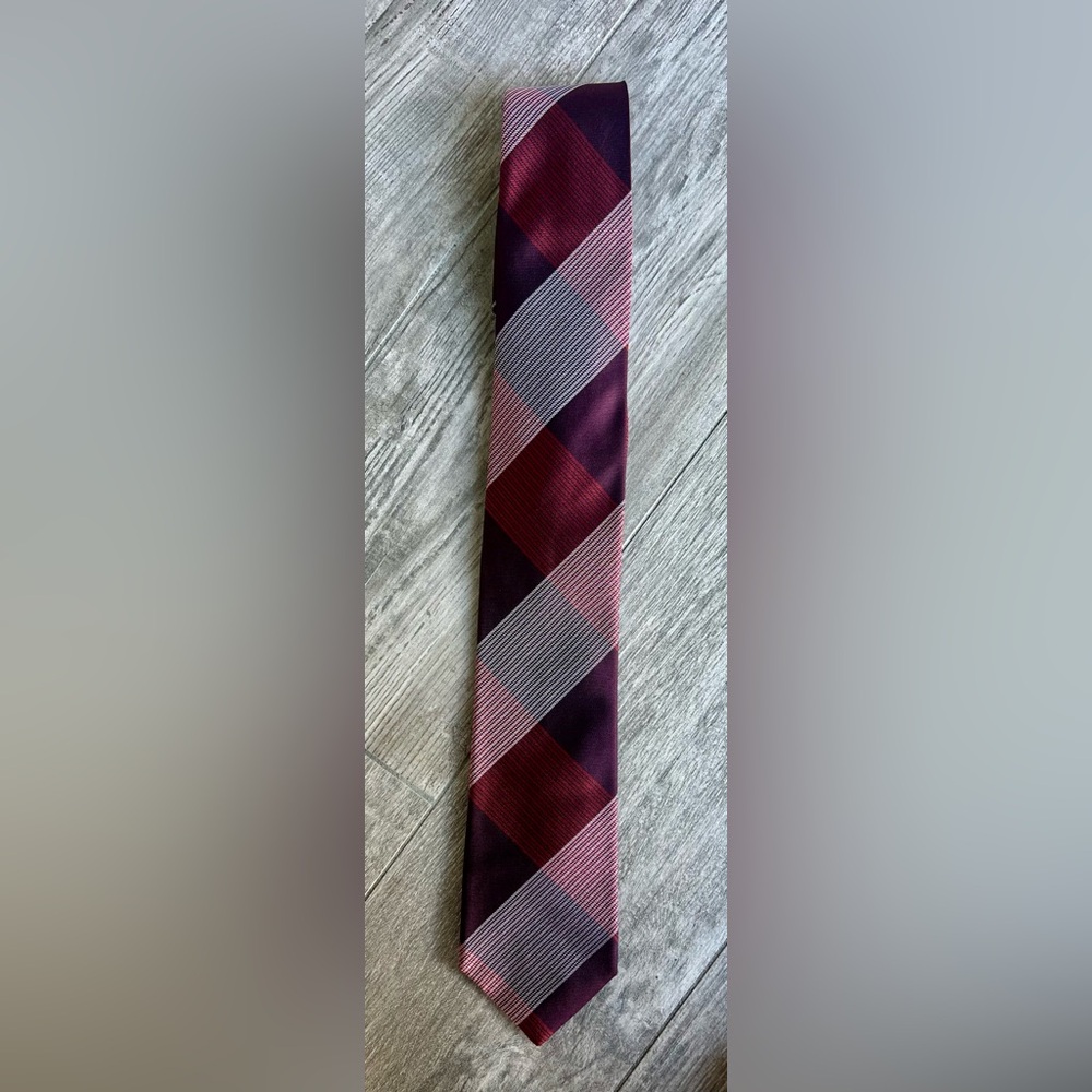 Elegant silk Men's Tie by 1901